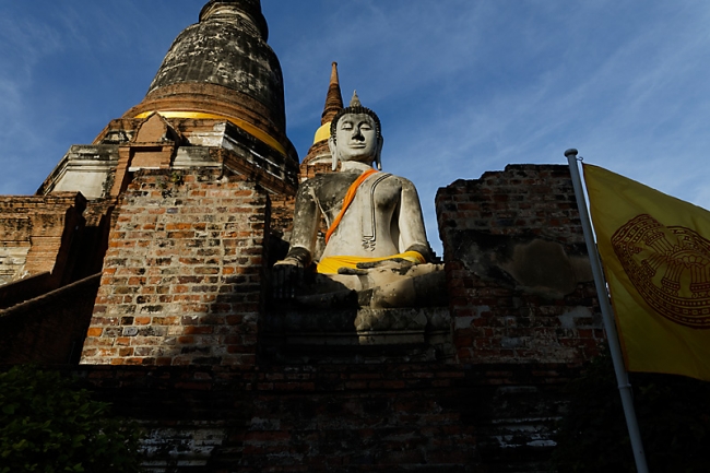 Wat Yai Chai Monkon-080